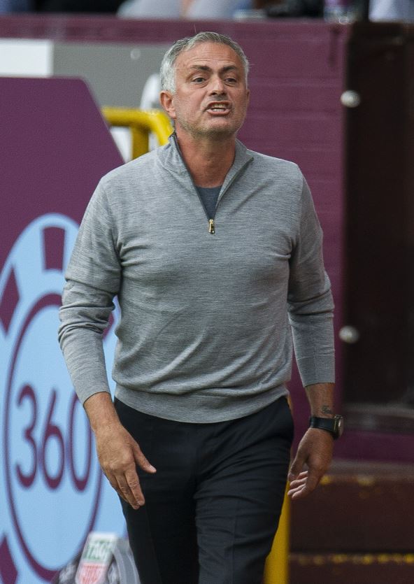 EPA-EFE/PETER POWELL/SEDAT SUNA