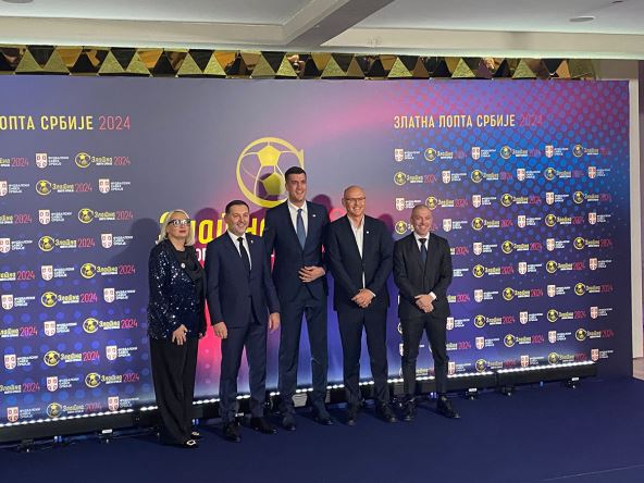 Vladan Milojević dodela Zlatne lopte FSS (1).jpeg
