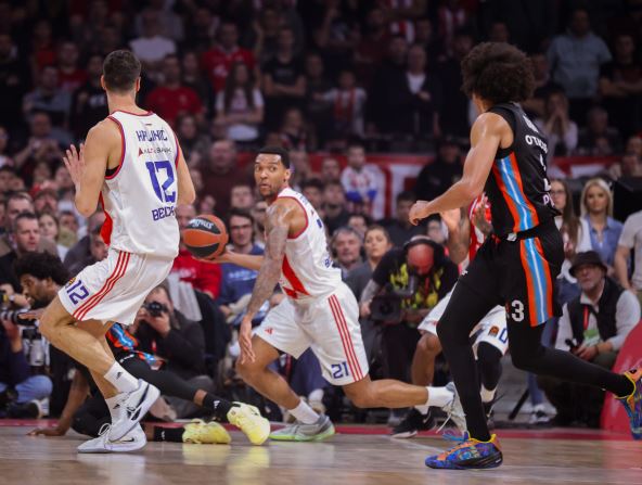 Zvezda - Pariz (1).JPG