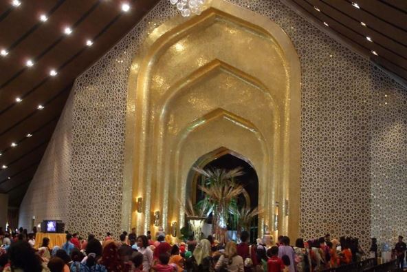 Istana Nurul Iman (1).jpg