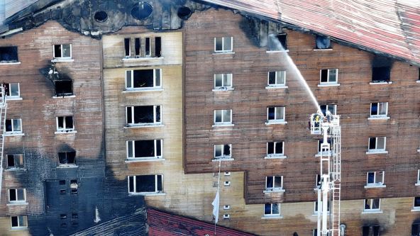 Požar u skijalištu u Turskoj (2).jpg