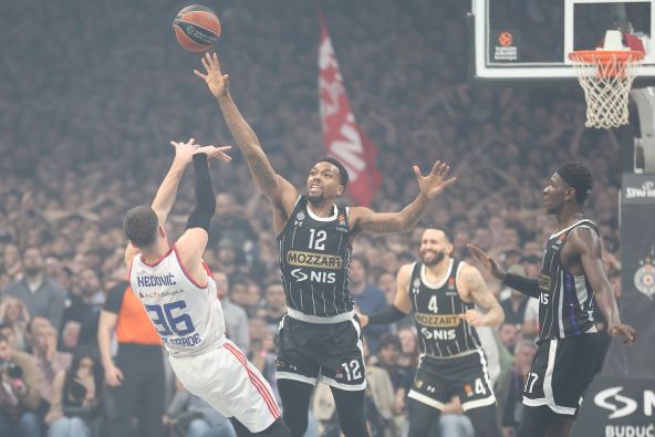 Crvena Zvezda, slavlje, derbi  (10).JPG