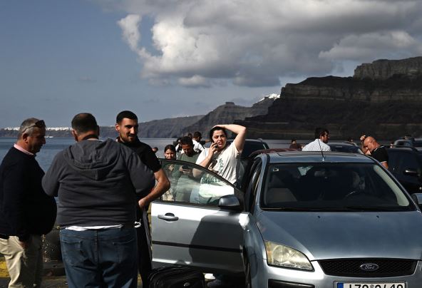 Santorini, zemljotres (2).jpg