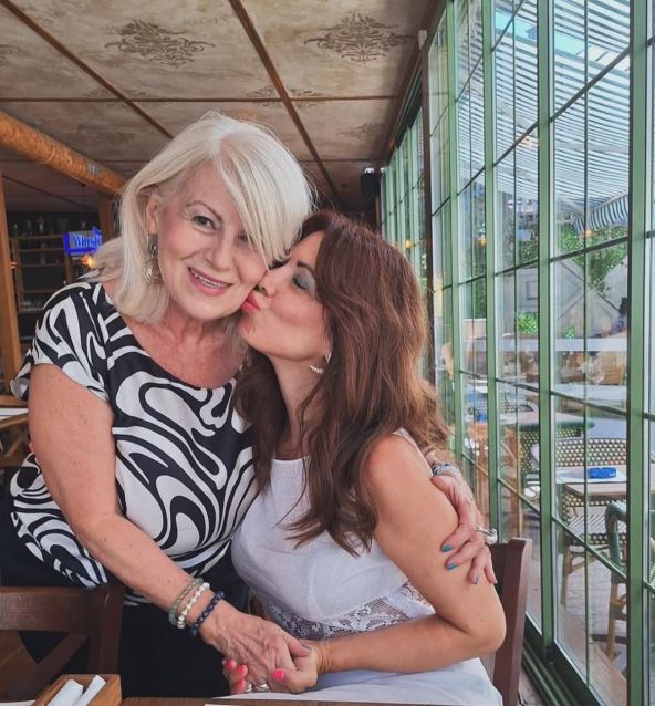 Lena Bogdanović sa majkom