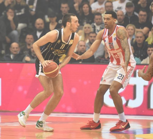 PARTIZAN_vs_CRVENA_ZVEZDA_101.jpg