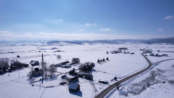 1740038595_sjenica-pester-zima-fotorina2 copy.jpg