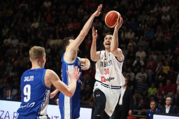 Aleksa Avramović na meču Srbija - Finska