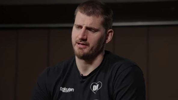 Nikola Jokić u majici brate