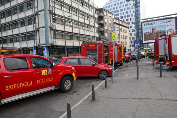 Pali članovi Štaba za vanredne situacije u Nišu1.jpg