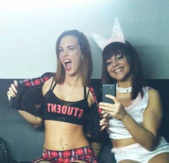 Olga Radulović sa sestrom Mimi