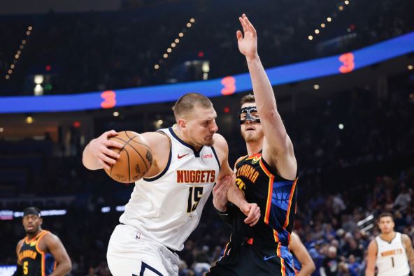 Nikola Jokić na Denver Oklahoma