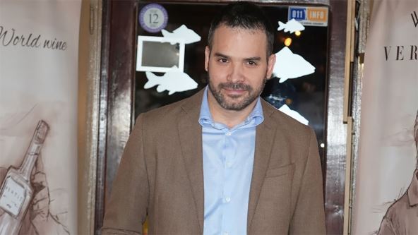 Filip je pre bio u vezi sa Majom