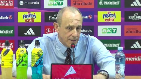 Crvena zvezda, konferencija (2).jpg