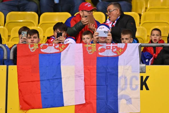 Navijači Srbije (1).jpg