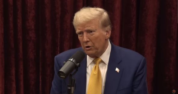 donald tramp kod džoa rogana