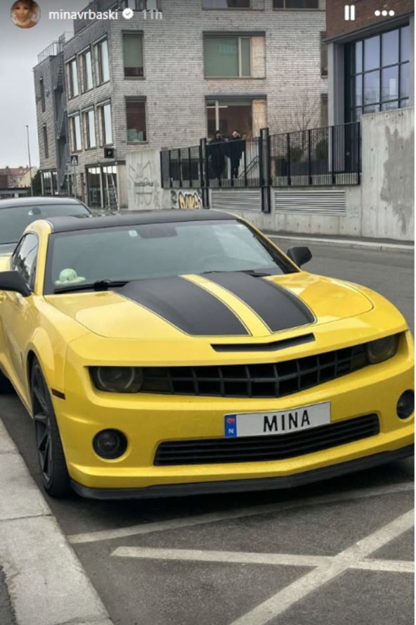 Mina Vrbaški novi auto