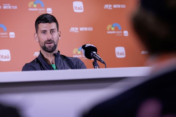 Novak Đoković na konferenciji za medije u Majamiju.