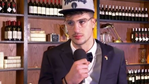 Deni Avdija i srpska zastava
