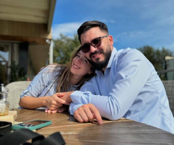 Danica Crnogorčević sa suprugom u kafiću
