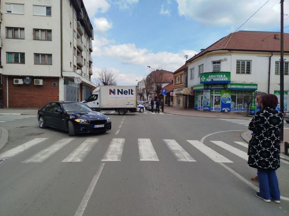 samoubistvo u centru Kosjerića (3).jpg