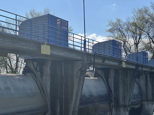Muškarac skočio u Moravu sa brane (3).jpg