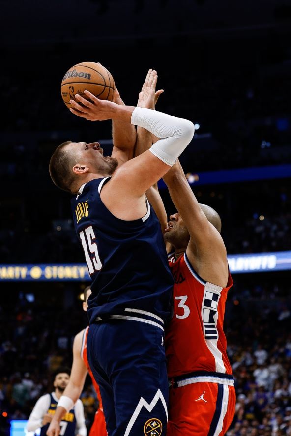 Nikola Jokić težak šut protiv Klipersa