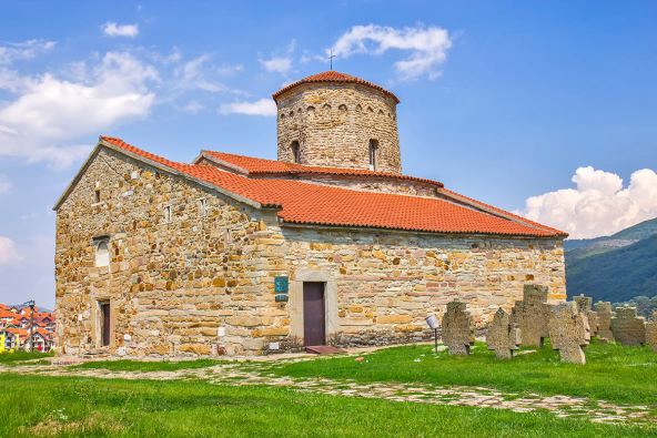 Petrova crkva kod Novog Pazara (2).jpg