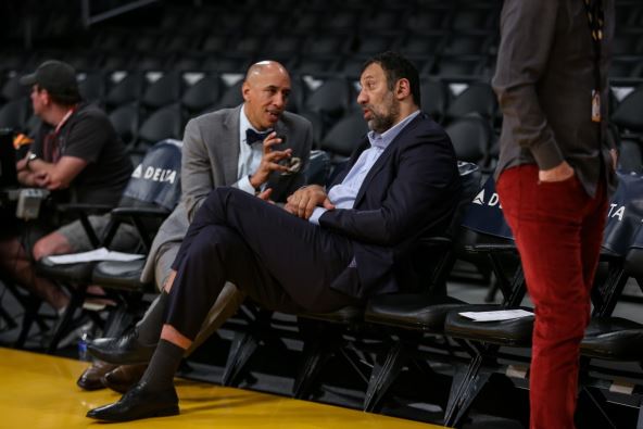 Dag Kristi i Vlade Divac na klupi Sakramento Kingsa