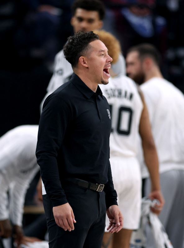 Mič Džonson trener San Antonija