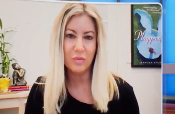 Dženifer Saginor u emisiji