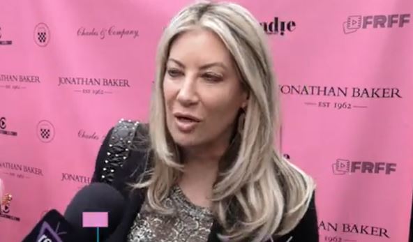 Dženifer Saginor daje izjavu