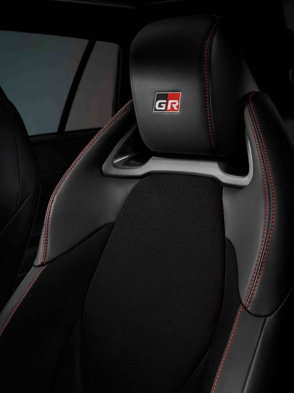 Nova Toyota Corolla Cross stiže u prefinjenom SUV stilu i s jedinstvenim paketom GR SPORT