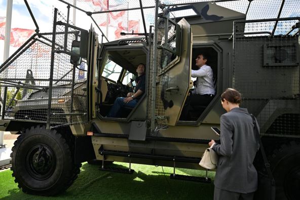 Oklopno vozilo Spartak 4x4.jpg