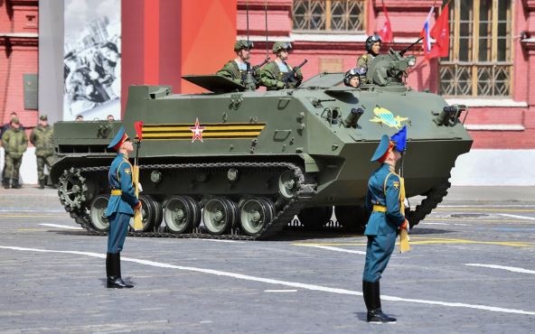 BTR-MDM Rakuška sa bočnim oklopnim pločama