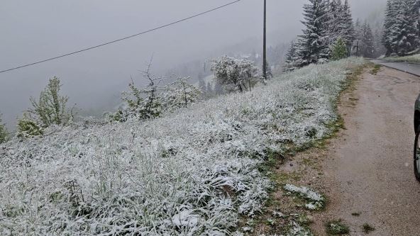 Sneg zavejao Prijepolje
