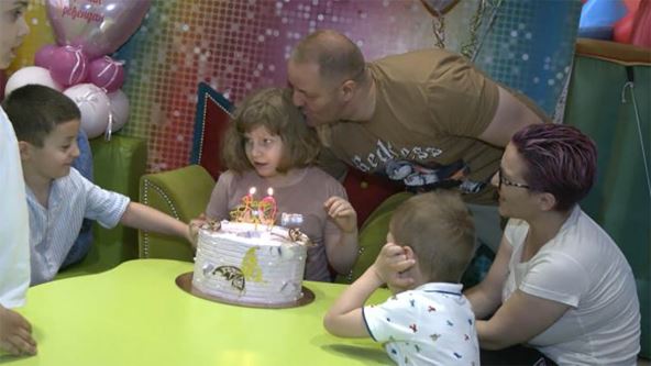 Janja i Jakov boluju od autizma (3).jpg