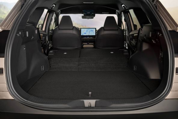 2025-bz4xtouring-int-2 copy.jpg