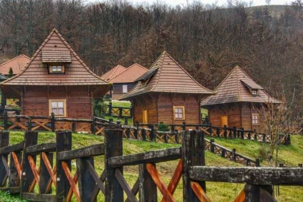 Koštunići 3 (Marina Mirković) copy.jpg