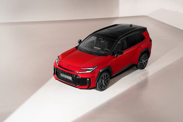 2026-rav4grsport-static-03 copy.jpg