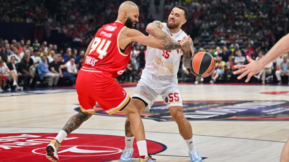 Evan Furnije i Majk Džejms na Monako Olimpijakos u polufinalu Evrolige