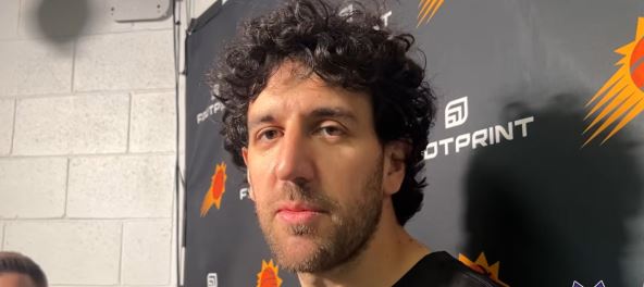 Vasilije Micić intervju u Finiks Sansima