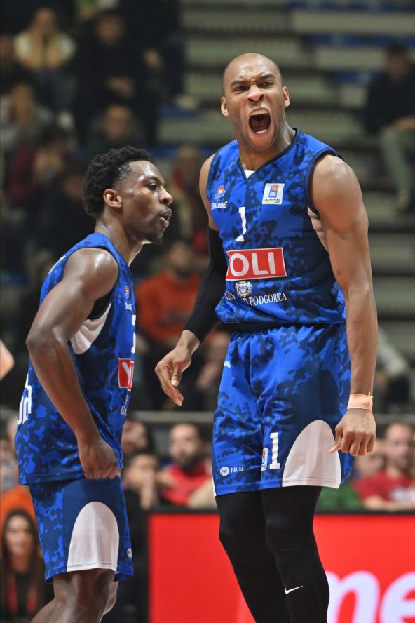 Rašid Sulejmon slavi pobedu Budućnosti protiv Zvezde