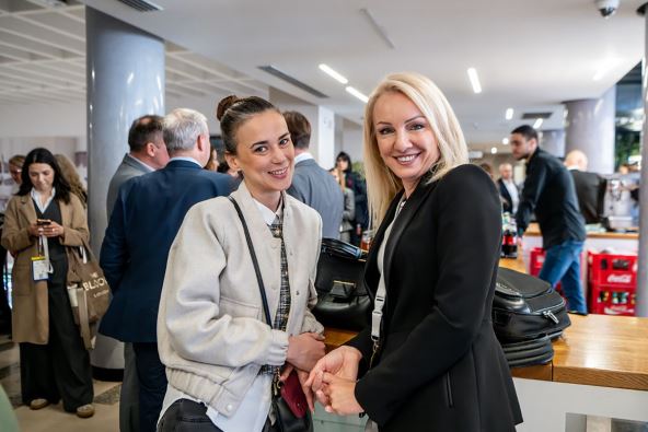 54551412548_ae830cdfd7_b (1) copy.jpg