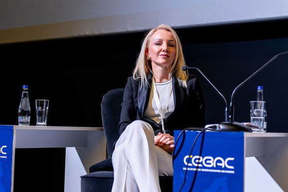 54551420648_2033e57414_b copy.jpg