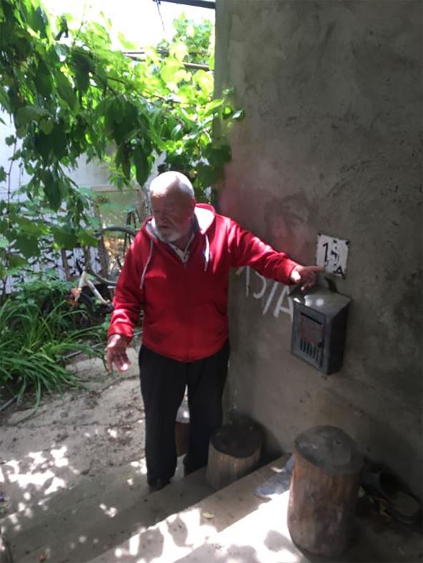 Vlasnik kuće u kojoj su živeli ubijena D.C. i D.M (4).jpg