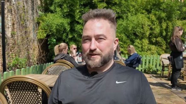 Amerikanac u Srbiji 1.jpg