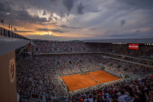 Navijači na meču Đokovića i Mišolića na Rolan Garosu