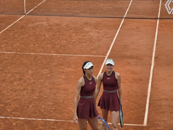 Olga Danilović i Anastasija Potapova (2).jpg