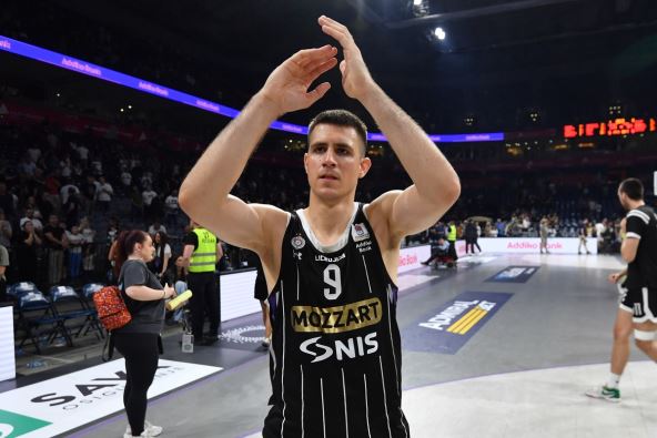 Partizan vs Dubai (7).JPG