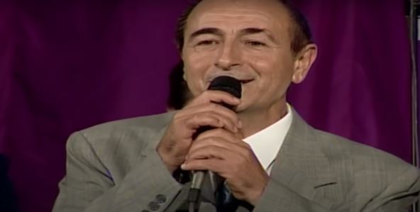 Dobrivoje Topalović je legendarni folk pevač
